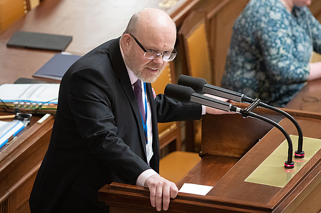 Omlouvám se, že léky nebyly, řekl Válek. Ministerstvo chystá novelu zákona