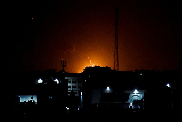Izrael zaútočil na Pásmo Gazy, cílil na továrny na výrobu zbraní