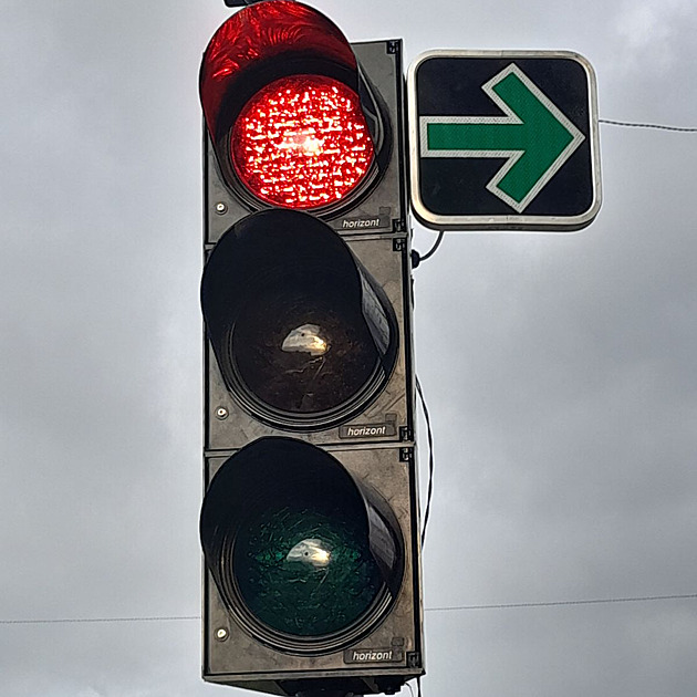 znaka . 730 Zelená ípka.