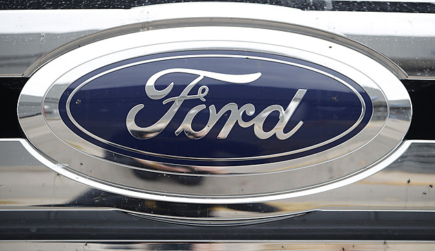 Ford propustí víc než desetinu zaměstnanců, vyrovnává se s přechodem na elektro
