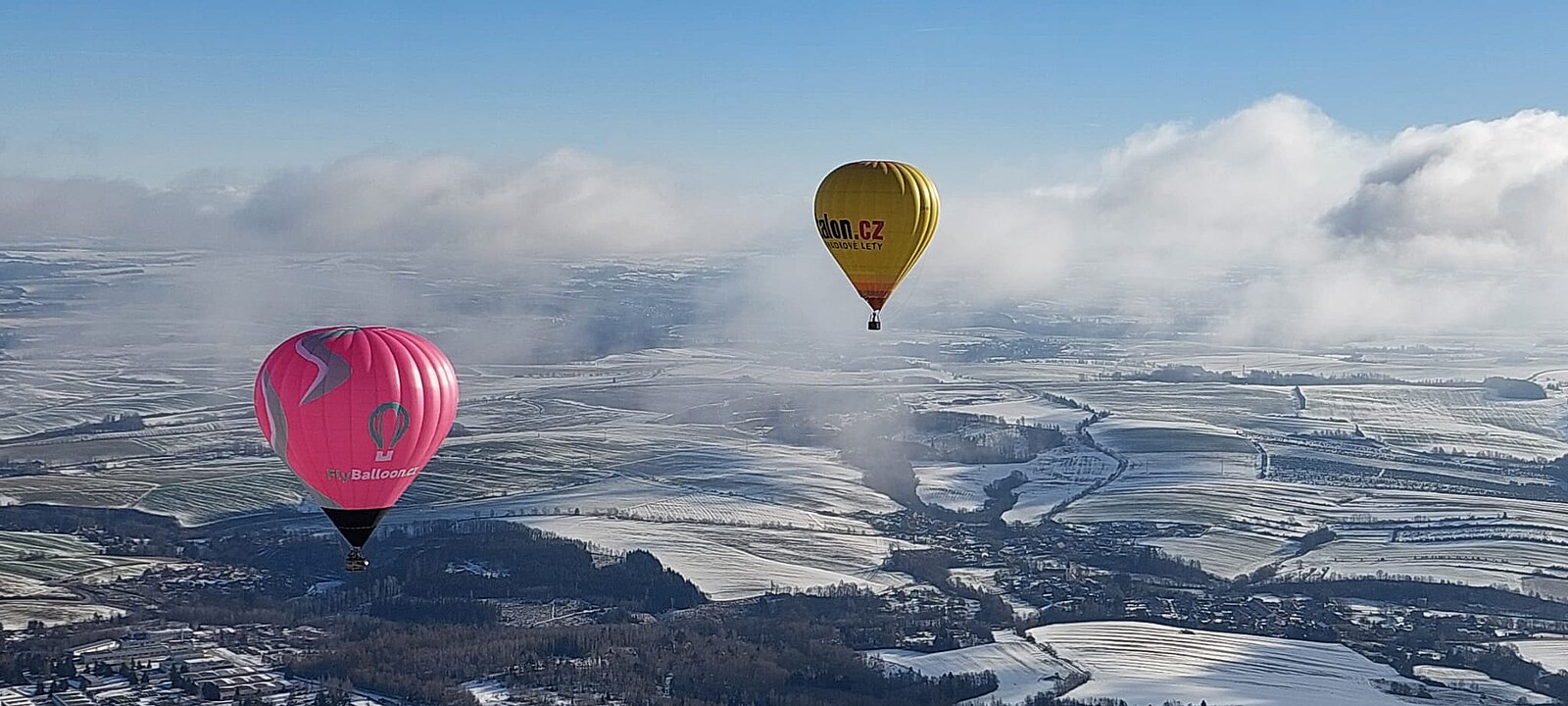V cíli rozhodlo 158 metrů. Extrémní závod balónů zastavila státní hranice -  iDNES.cz