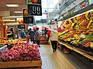 Na maarské základní potraviny platí do konce dubna 2023 cenový strop. Ceny...