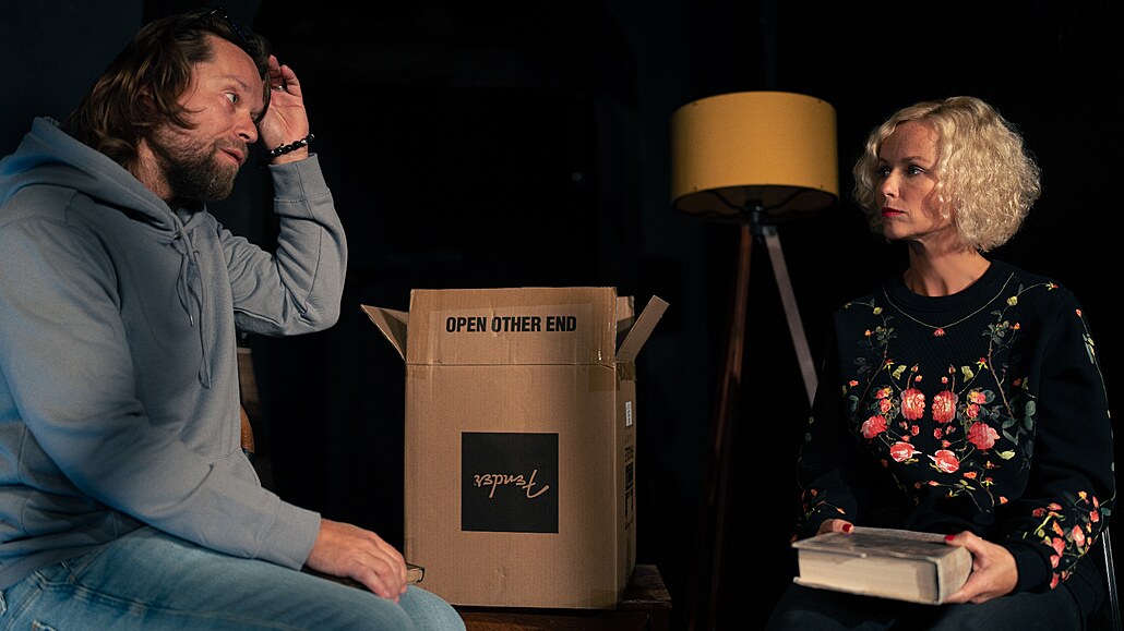 Karin a Richard v Divadle Ungelt p�i zkou�ce monodramatu V�echny báje�ný v�ci,...