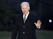 Prezident Joe Biden na jižním trávníku Bílého domu ve Washingtonu. (31. ledna...