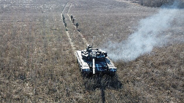 Cvičení ukrajinských vojáků v Charkovské oblasti (25. ledna 2023)