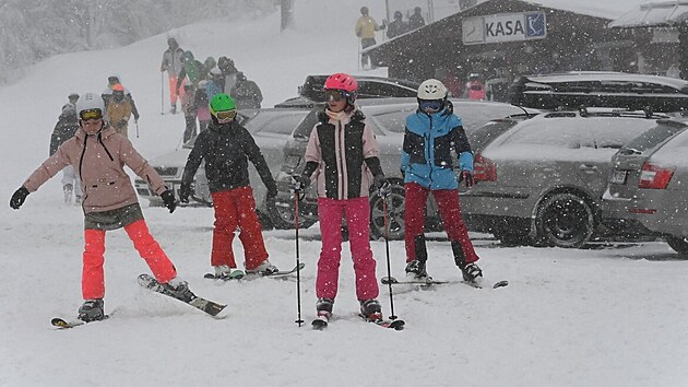 Lyai na ervenohorském sedle v Jeseníkách. (3. února 2023)