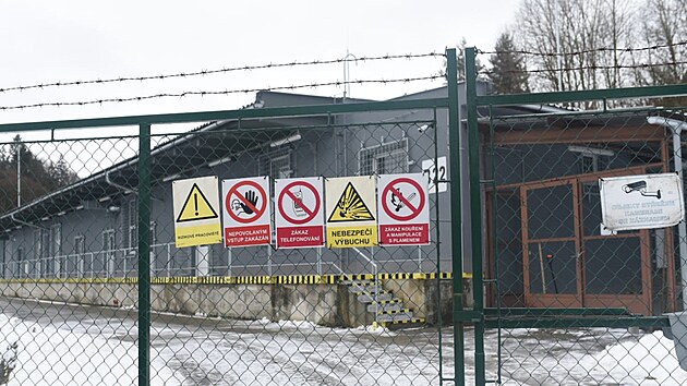 Firma Colt CZ p�edstavila objekt v muni�n�m skladu ve Vlachovic�ch, kde chce vyr�b�t gran�ty.