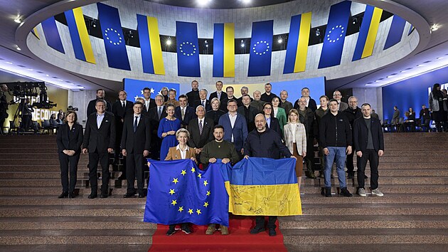 V Kyjevě začal summit EU-Ukrajina. Lídři evropských institucí přijeli vyjádřit podporu prezidentu Volodymyru Zelenskému. (3. února 2023)