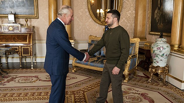 Britský král Karel III. a ukrajinský prezident Zelenskyj (8. února 2023)