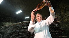 Šumivé víno se v Bachmutu vyrábí od roku 1950. V podzemních štolách panují pro... | na serveru Lidovky.cz | aktuální zprávy