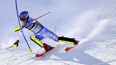 ZAVÁHÁNÍ. Mikaela Shiffrinová chybuje pi kombinaním slalomu na mistrovství...