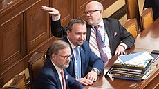 Ministr zdravotnictví Vlastimil Válek z TOP 09 p�i jednání Sn�movny s ministrem...