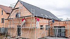 Na stavbu, pokud vyhovuje vysokým nárok�m na úsporu energie, lze �erpat...