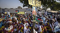 Církev je mezi mnohými obyvateli Jiního Súdánu vnímána jako symbol nadje a...