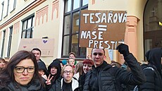 Studenti ústecké obchodní akademie v Paíské ulici vstoupili do stávky....
