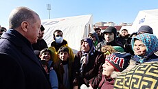 Turecký prezident Recep Tayyip Erdogan v Kahramanmarasu (8. února 2023)