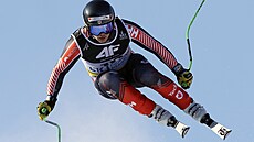 Kanadský lyžař James Crawford na trati superobřího slalomu na MS v Courchevelu.