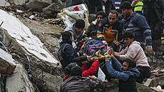 Jako do�asné úto�i�t� pro ran�né a ty, kte�í p�i zem�t�esení p�i�li o domov,...