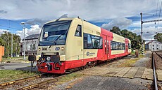 Motorový vz Stadler RS-1 841.211 eských drah ve stanici Kralupy nad Vltavou