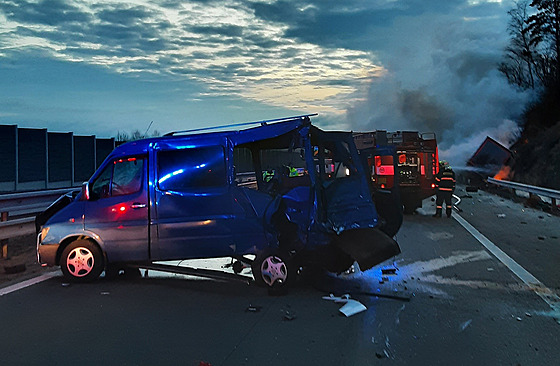 Tragická dopravní nehoda na dálnici D1 (18. února 2023)