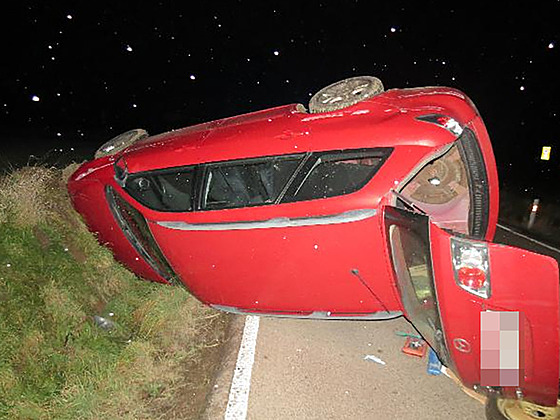 Nehoda na silnici III. tídy v katastru obce Radim na Jiínsku.