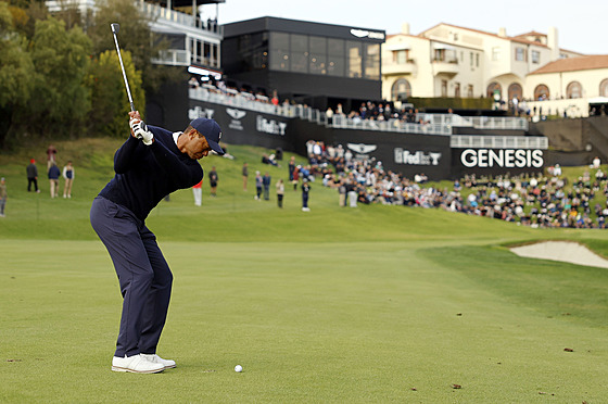 Golfista Tiger Woods bhem prvního kola turnaje Genesis Invitational.