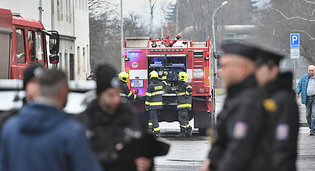 Pokračuje vyšetřování tragického požáru v Ústí, policie pracuje s třemi verzemi