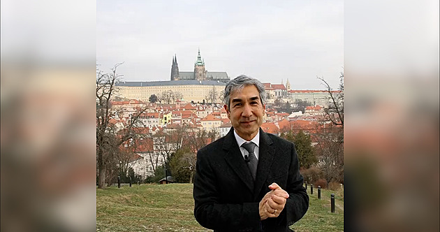 Těším se na české pivo a jídlo, na trdelník už ne, usmál se velvyslanec