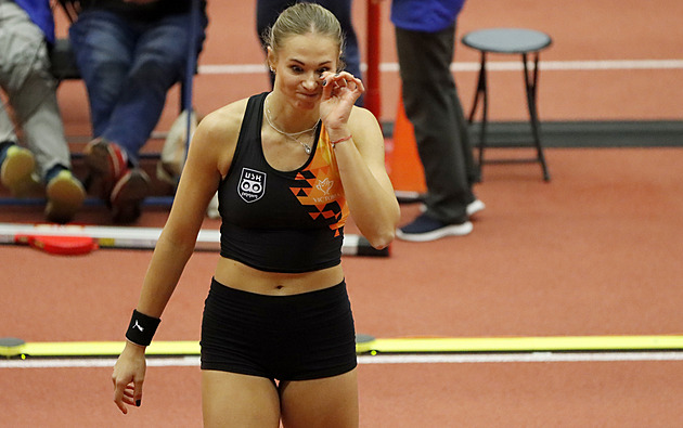 Tyčkařka Švábíková skočila na domácím mistrovství český halový rekord