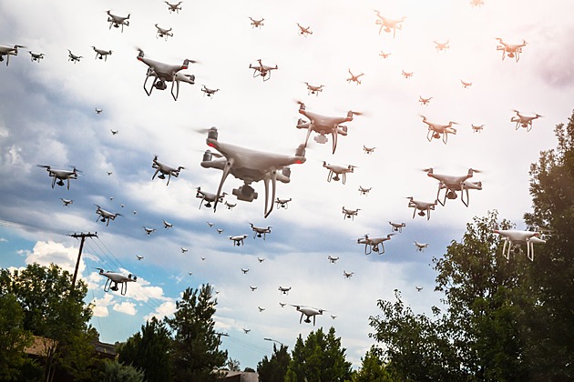 Drony z ČVUT může využít armáda. V roji jsou smrtící zbraní