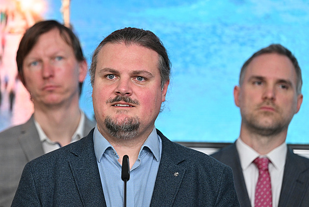 Pražská koalice dobře komunikuje s vládou, stále jí však chybí program