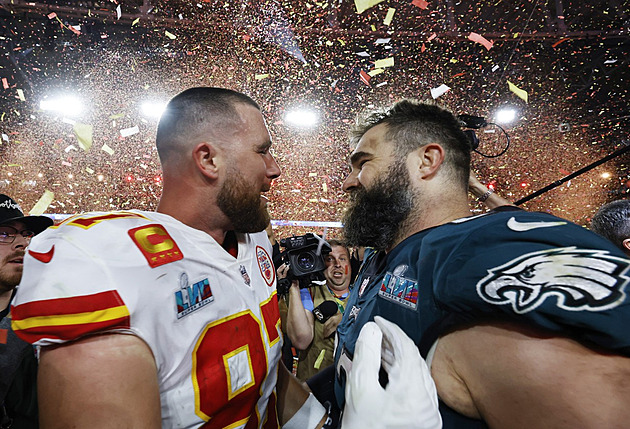 Super Bowl? Ne, Kelce Bowl. Bratrský souboj na americkém svátku - iDNES.cz