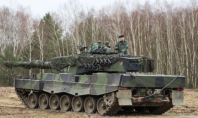 Slíbené tanky Leopard už jsou na Ukrajině, oznámilo Polsko