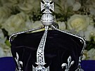 Britská královská koruna s diamantem Koh-i-Noor (5. dubna 2002)