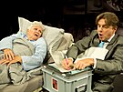 Divadeln� hra Upokojenkyn�, na sn�mku Milena Marcilisov� s Rostislavem Markem