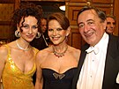 Christina Lugnerová, Claudia Cardinalová a Richard Lugner na Plese v Opee...