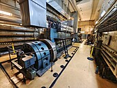 Obí dieselagregát na výrobu elektrické energie v bunkru v Páslavicích na...