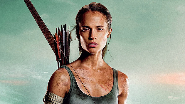 Stejn� rok do kin p�i�el i restart filmov� s�rie, ve kter�m Laru ztv�rnila oscarov� here�ka Alicia Vikanderov�. Kdo �ekal n�jak� v�razn� kvalitativn� posun oproti Angelin� Jolie, musel nutn� z kina odch�zet zklam�n. Tomb Raider je op�t b��ko, kter� si u�ijete t�m v�c, ��m l�pe se v�m poda�� vypnout mozek.