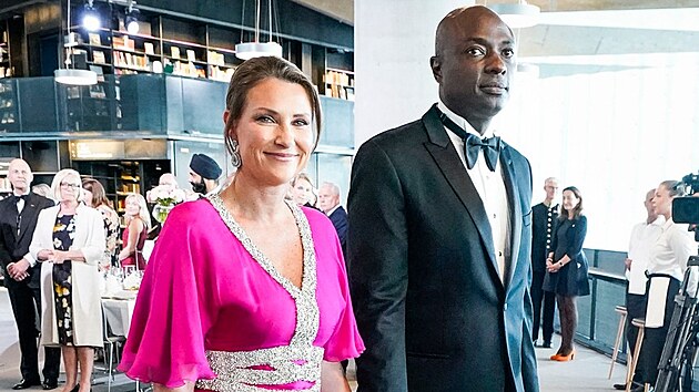Norsk princezna Martha Louise a jej snoubenec, aman Durek Verrett (2022)