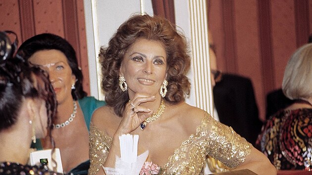 Sophia Lorenov na Plese v Opee (Vde, 24. nora 1995)