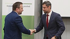 Ministr �ivotního prost�edí Marian Jure�ka (KDU-�SL) a nový �editel �eské...