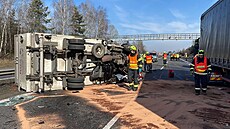 D5 p�ed Rudnou p�ed polednem zablokovala nehoda. (16. února 2023)