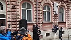 Odhalení pam�tní desky na rodném dom� herce, spisovatele, re�iséra a výtvarníka...