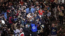 Travis Kelce z Kansas City Chiefs bhem finále Super Bowlu.  (12. února 2023)