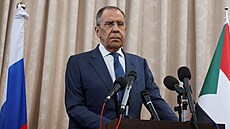 Ruský ministr zahrani�í Sergej Lavrov na setkání v súdánském Chartúmu (9. února...