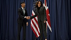 Britský premiér Rishi Sunak se setkává s americkou viceprezidentkou Kamalou...