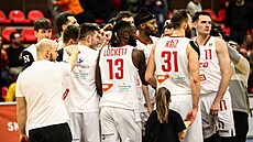 Nymbur�tí basketbalisté slaví výhru nad Brnem.