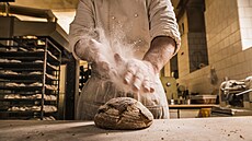 Rohlíkova pekárna nabízí čerstvé řemeslné pečivo. (17. února 2023)