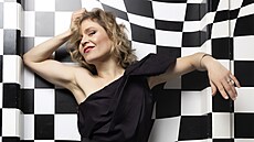 �Jsem z�ejm� nejstar�í Ofélií na sv�t�,� �íká o sob� Zuzana Zlatohlávková.