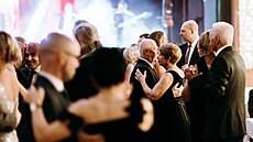 Takhle se tan�ilo na nedávném plesu m�sta Znojma, jen� se konal práv� v sále...